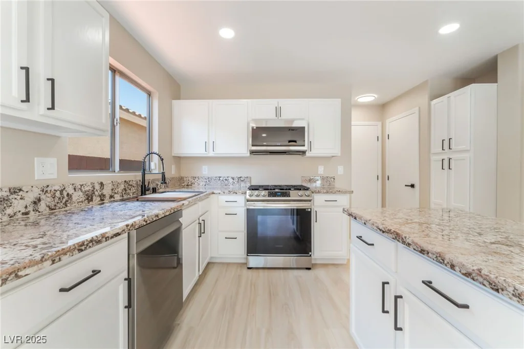 4723 Roby Grey, North Las Vegas, NV 89081