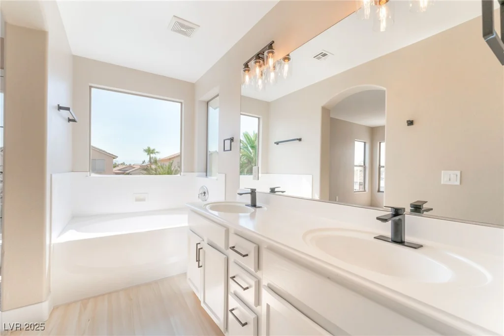 4723 Roby Grey, North Las Vegas, NV 89081