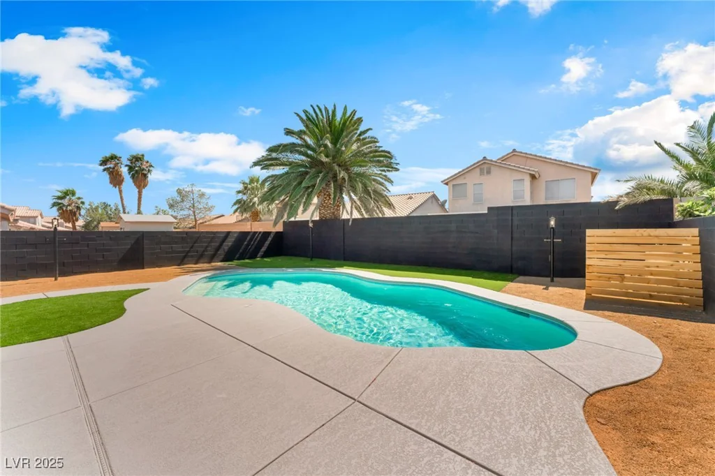 4723 Roby Grey, North Las Vegas, NV 89081