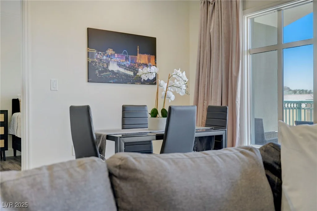 30 Strada Di Villaggio, Henderson, NV 89011