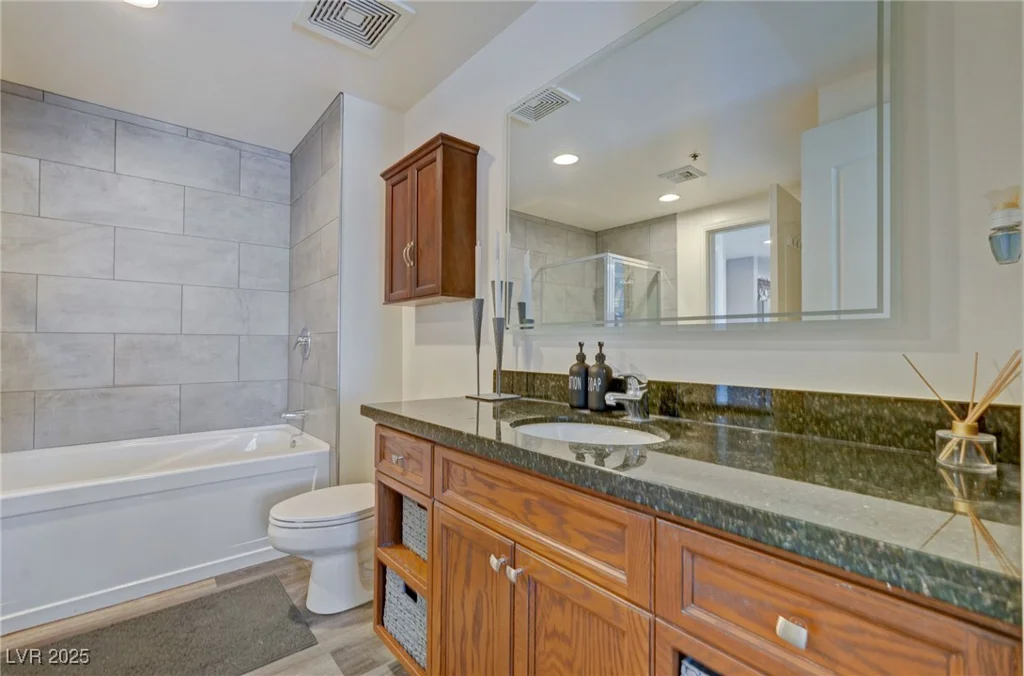 30 Strada Di Villaggio, Henderson, NV 89011
