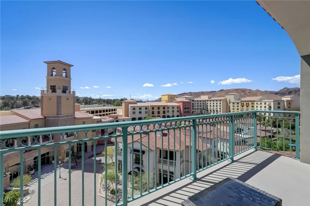 30 Strada Di Villaggio, Henderson, NV 89011