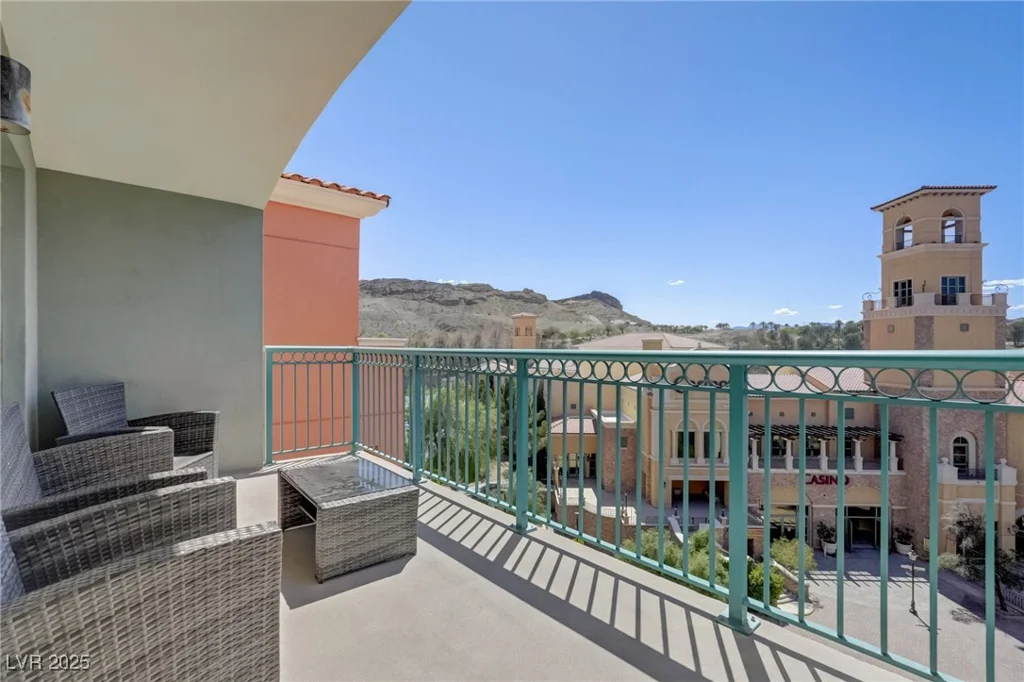 30 Strada Di Villaggio, Henderson, NV 89011