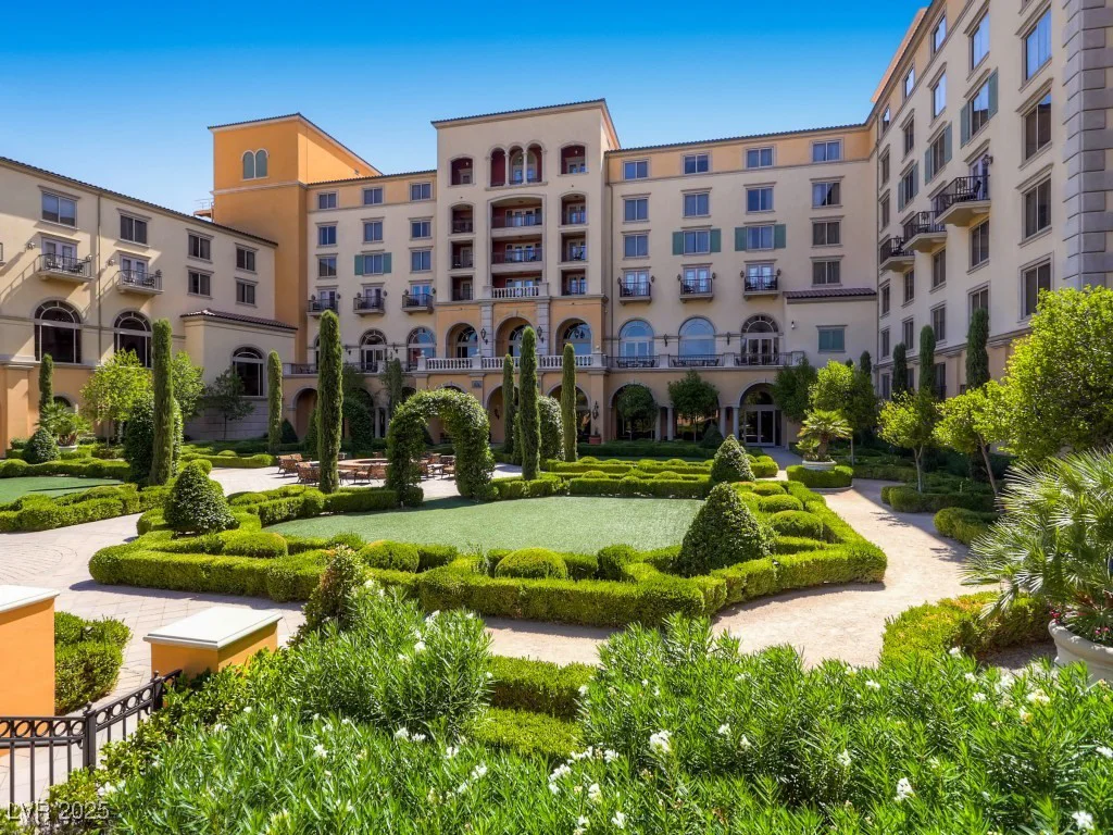 30 Strada Di Villaggio, Henderson, NV 89011