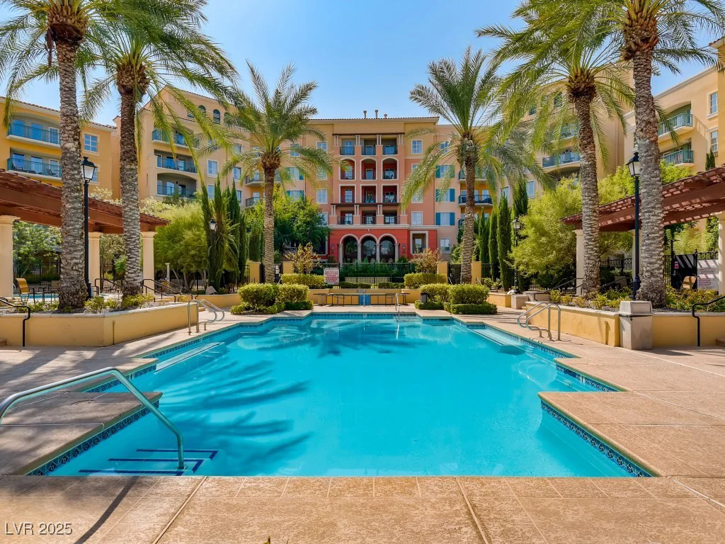 30 Strada Di Villaggio, Henderson, NV 89011