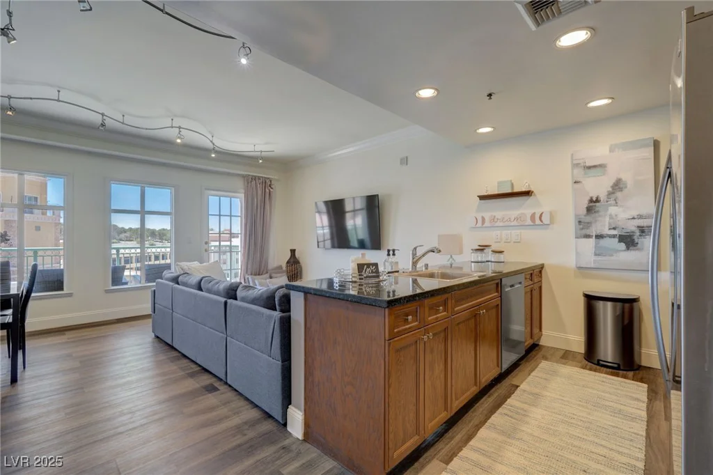 30 Strada Di Villaggio, Henderson, NV 89011