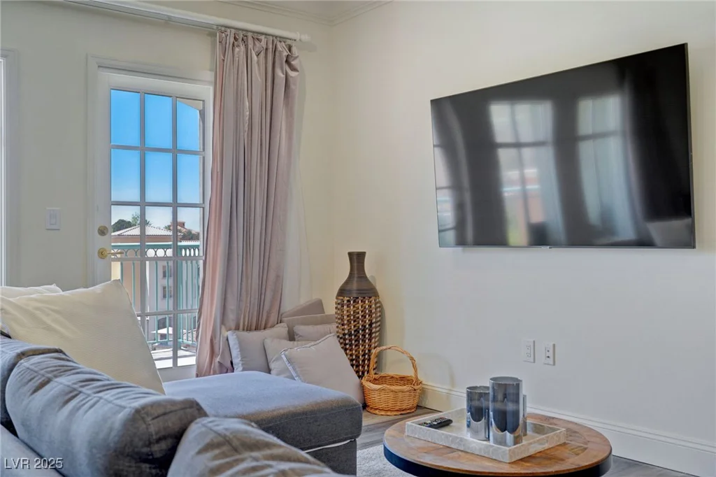30 Strada Di Villaggio, Henderson, NV 89011
