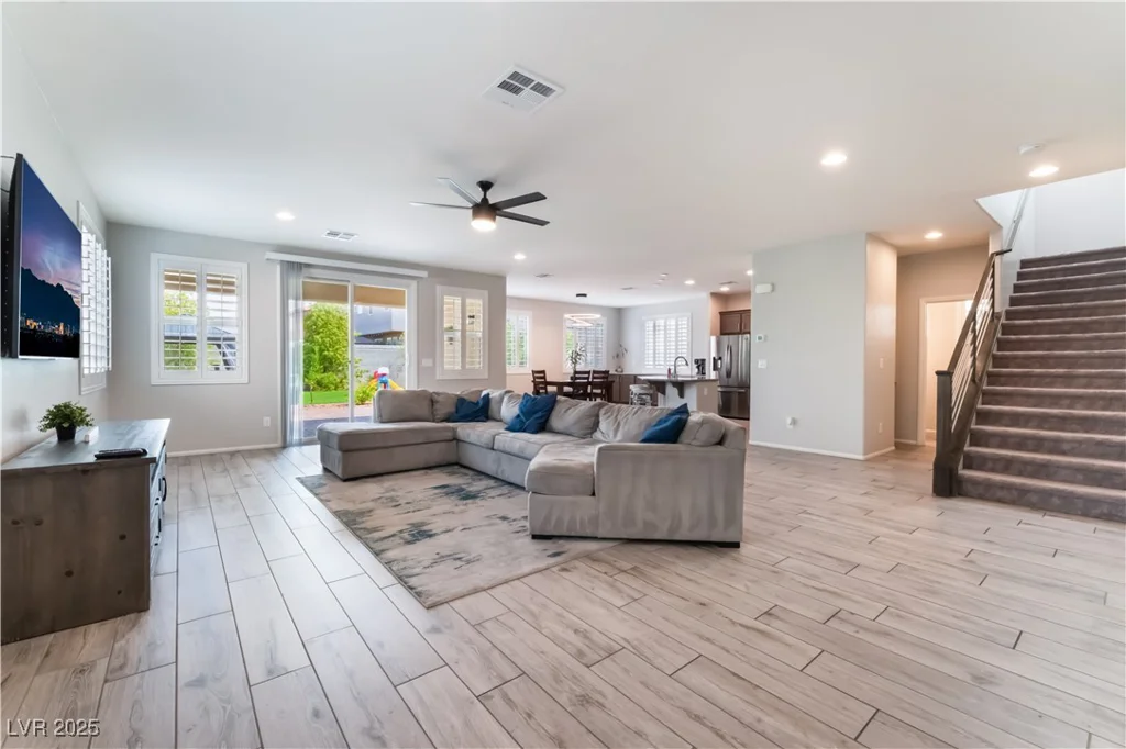 6948 Dunnellon, Las Vegas, NV 89142