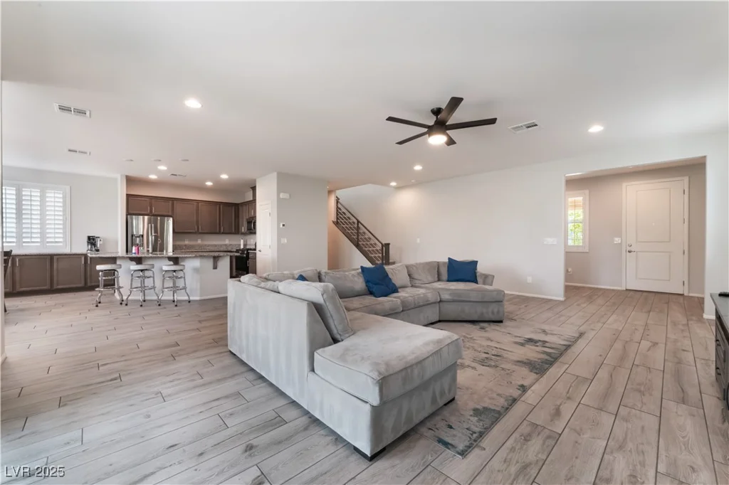 6948 Dunnellon, Las Vegas, NV 89142