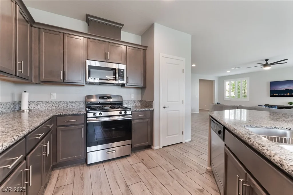 6948 Dunnellon, Las Vegas, NV 89142