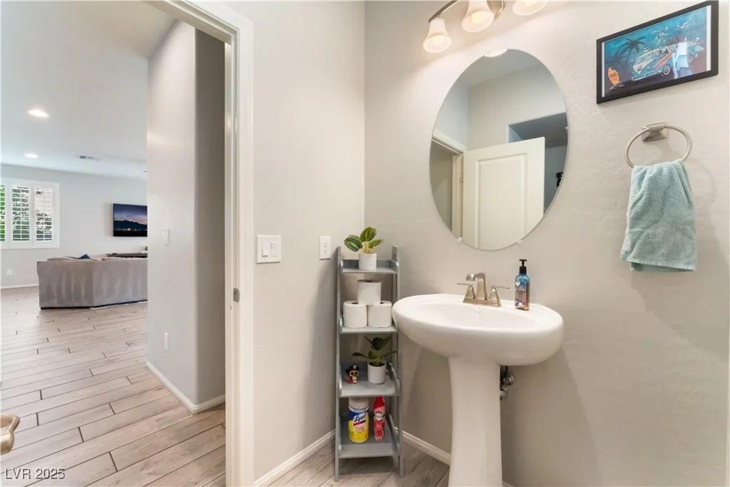 6948 Dunnellon, Las Vegas, NV 89142