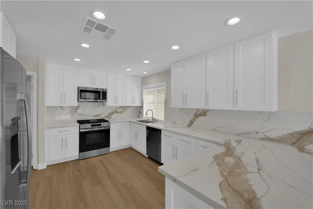 43 Avenida Arenas, Henderson, NV 89074