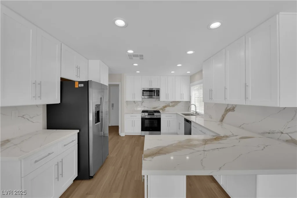43 Avenida Arenas, Henderson, NV 89074