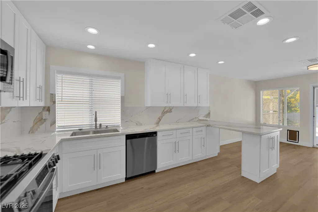 43 Avenida Arenas, Henderson, NV 89074