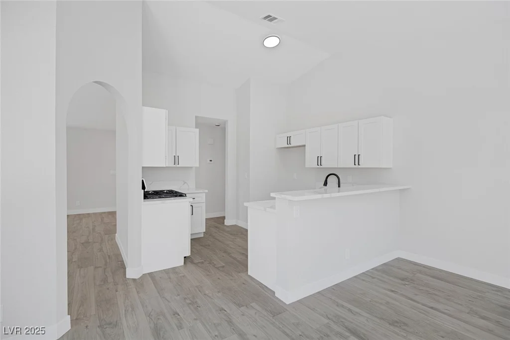 5610 Ballinger, Las Vegas, NV 89142