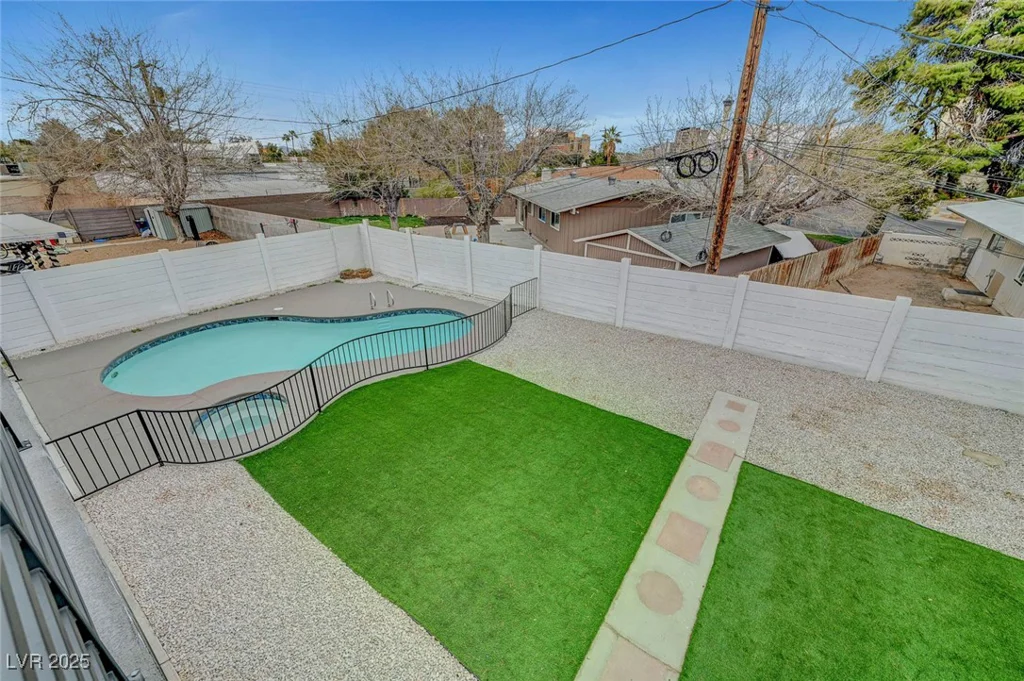 2521 Richfield, Las Vegas, NV 89102