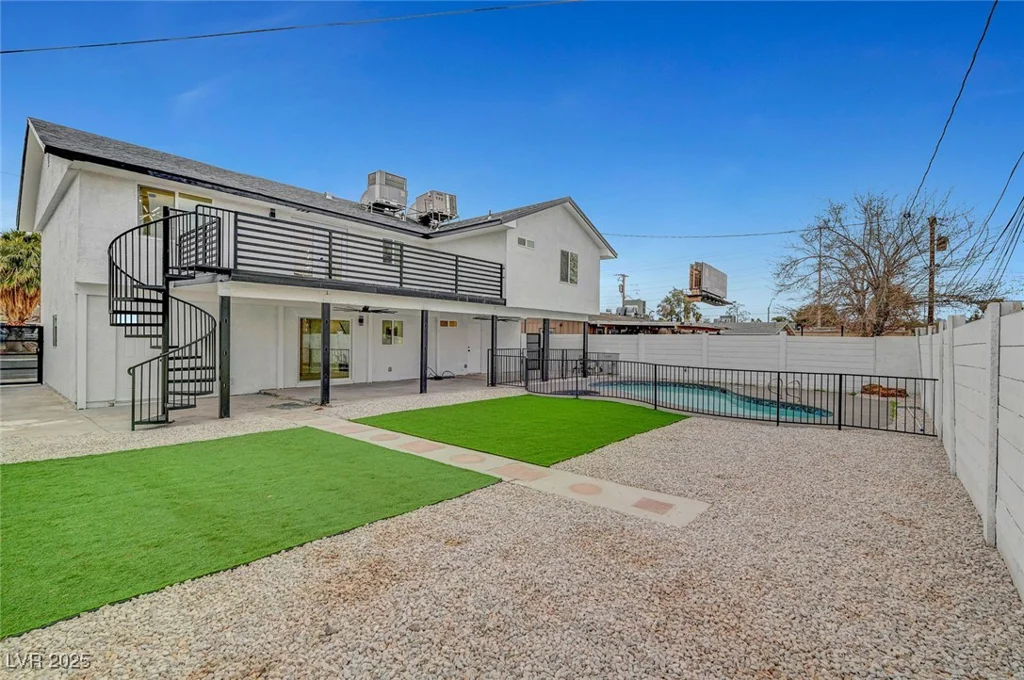 2521 Richfield, Las Vegas, NV 89102