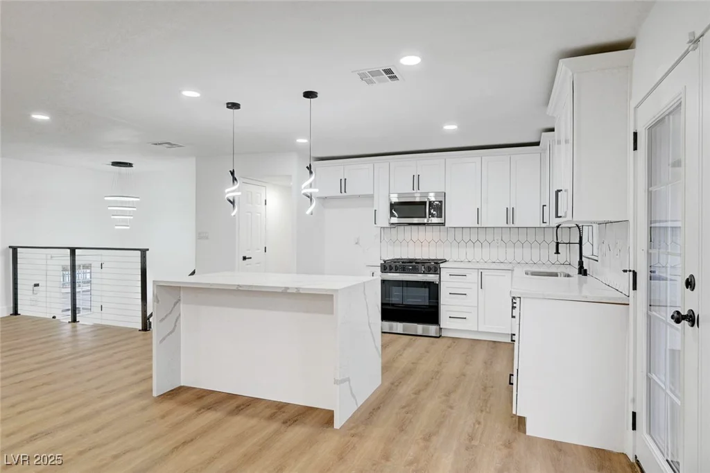 2521 Richfield, Las Vegas, NV 89102