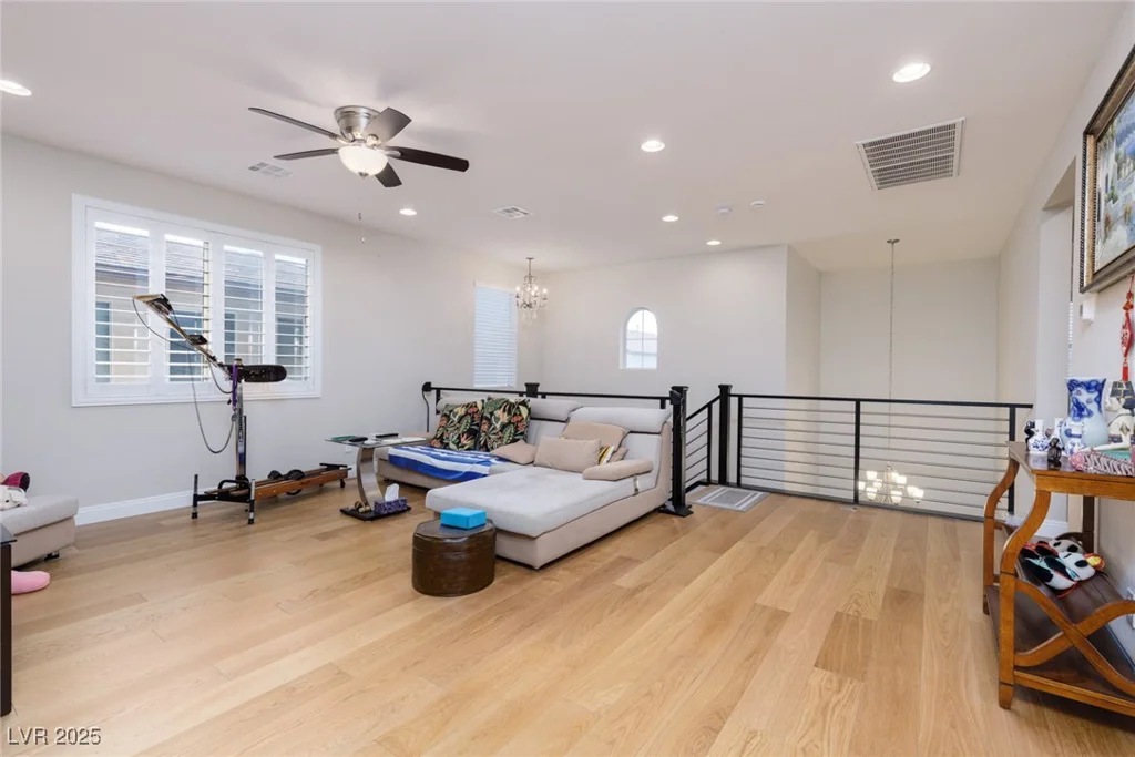 20 Crooked Putter, Las Vegas, NV 89148