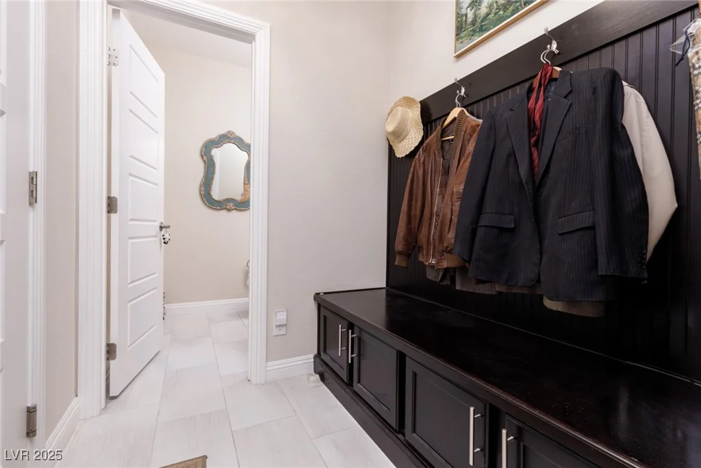 20 Crooked Putter, Las Vegas, NV 89148
