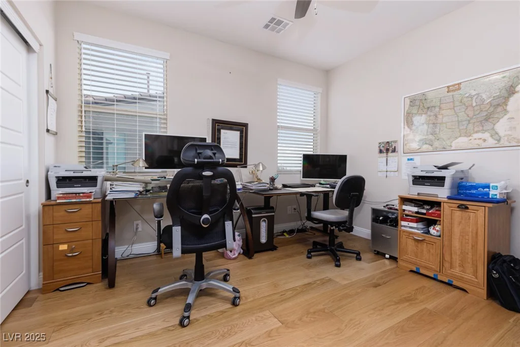 20 Crooked Putter, Las Vegas, NV 89148