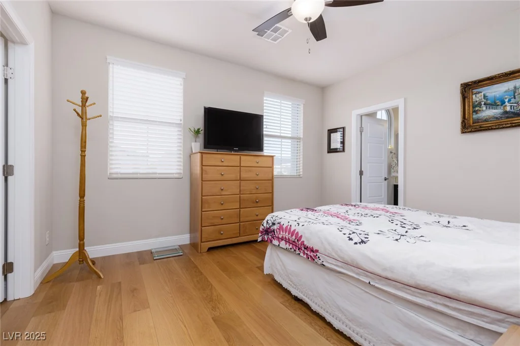 20 Crooked Putter, Las Vegas, NV 89148