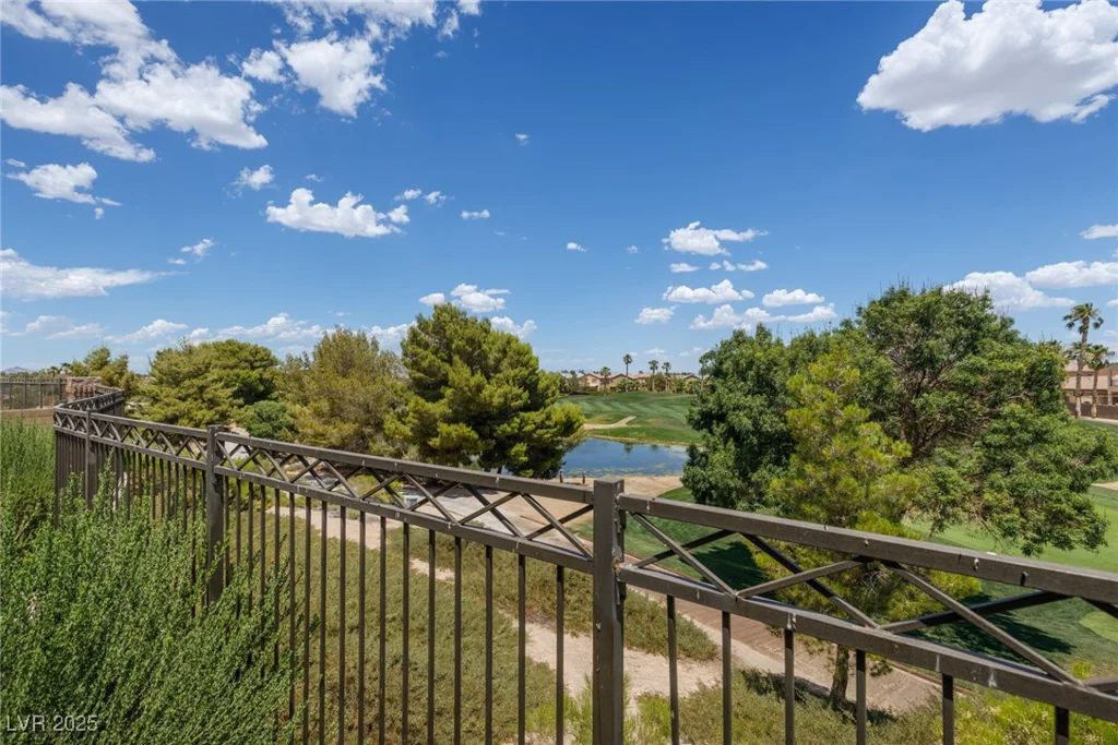 20 Crooked Putter, Las Vegas, NV 89148