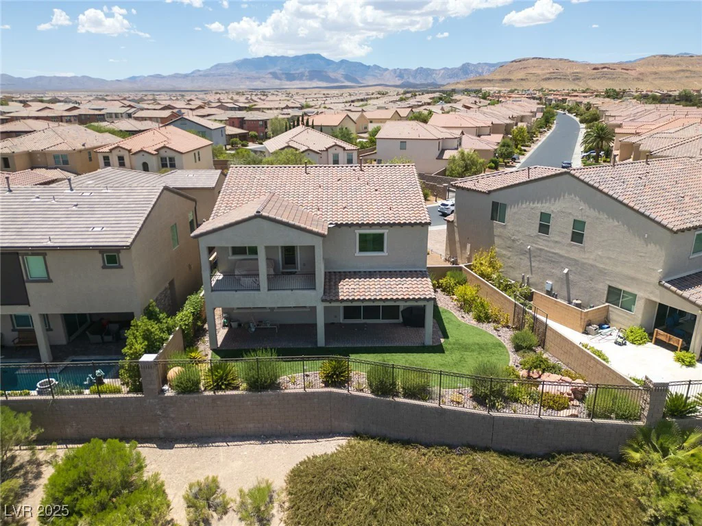 20 Crooked Putter, Las Vegas, NV 89148