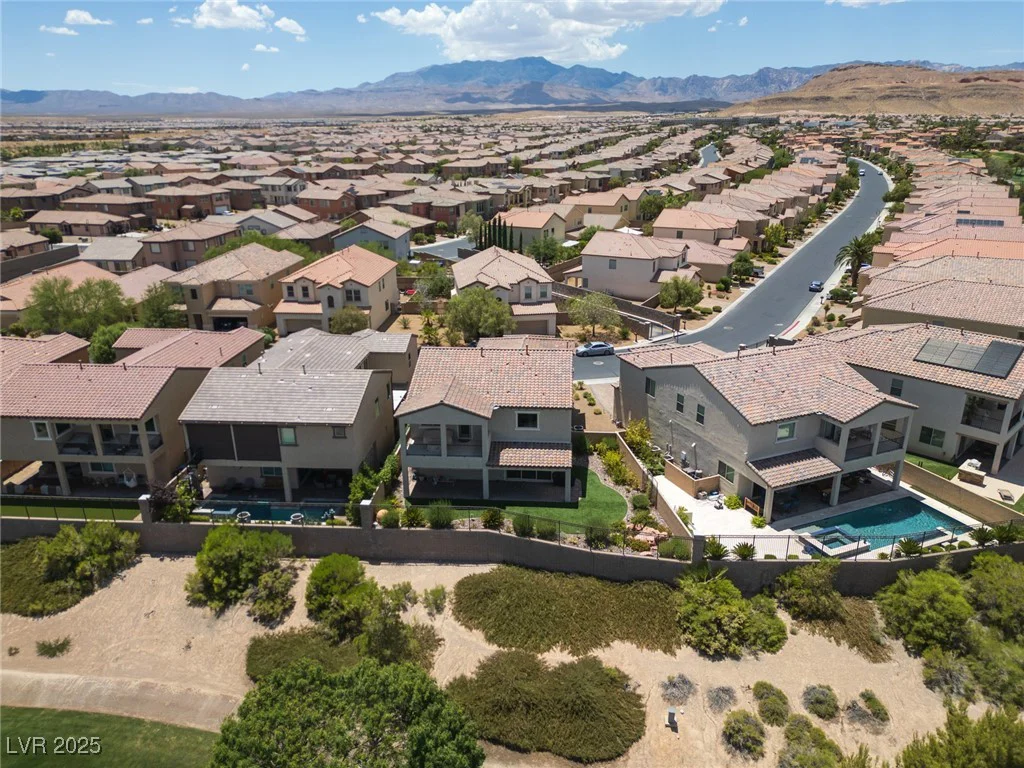 20 Crooked Putter, Las Vegas, NV 89148