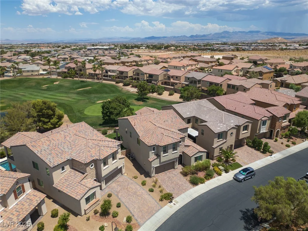 20 Crooked Putter, Las Vegas, NV 89148