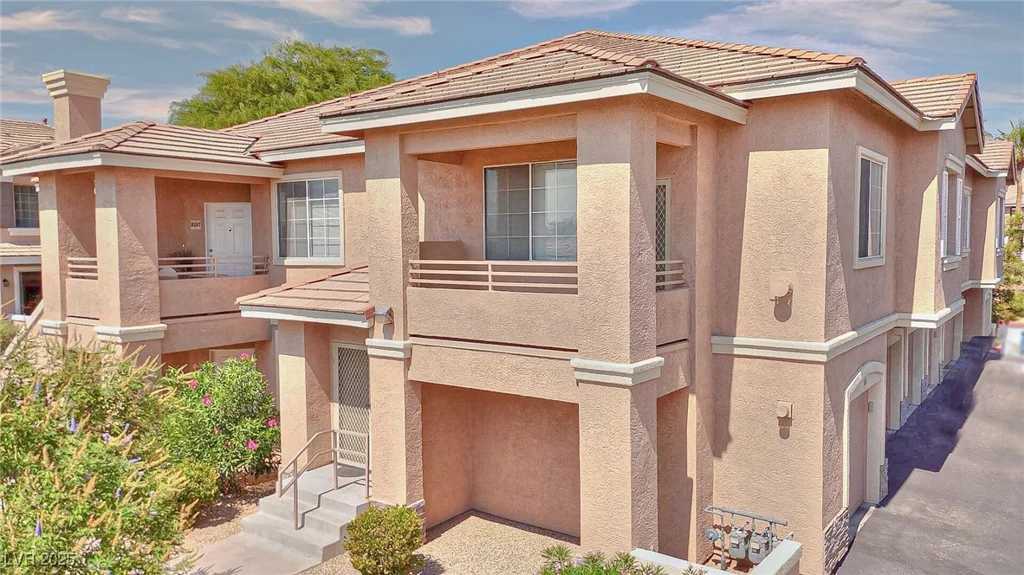 9901 Trailwood, Las Vegas, NV 89134