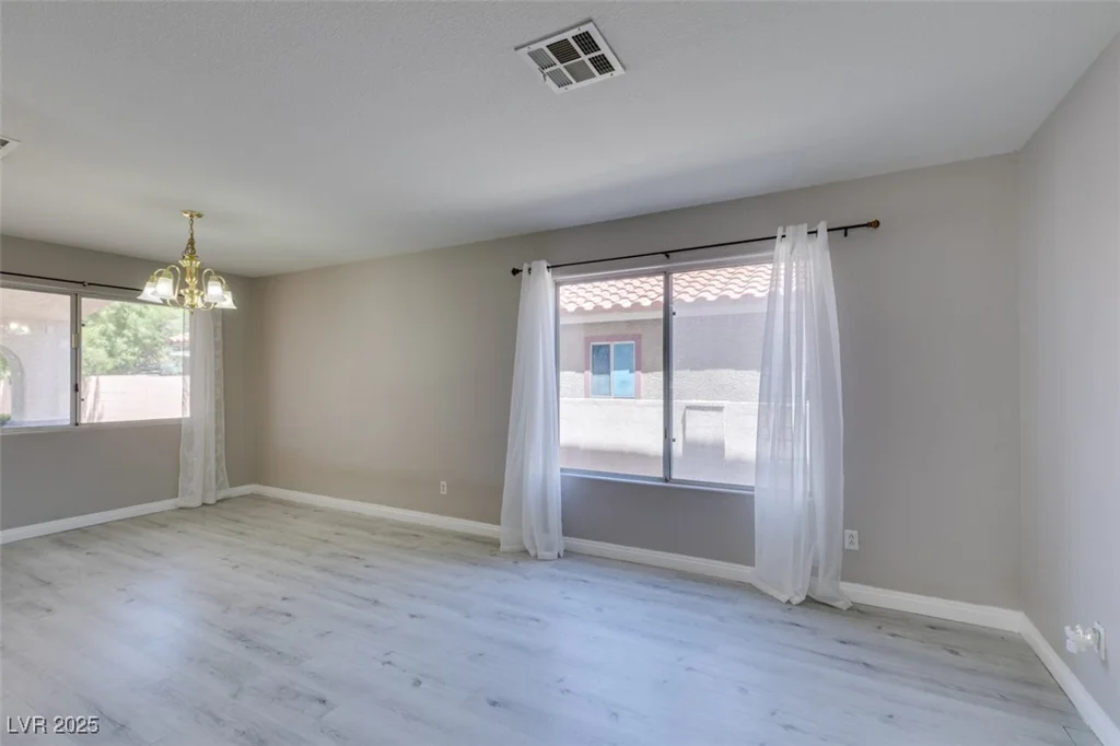 5204 Padua, Las Vegas, NV 89107