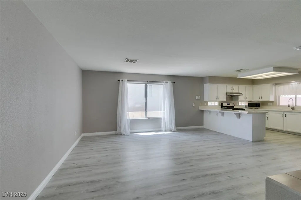 5204 Padua, Las Vegas, NV 89107