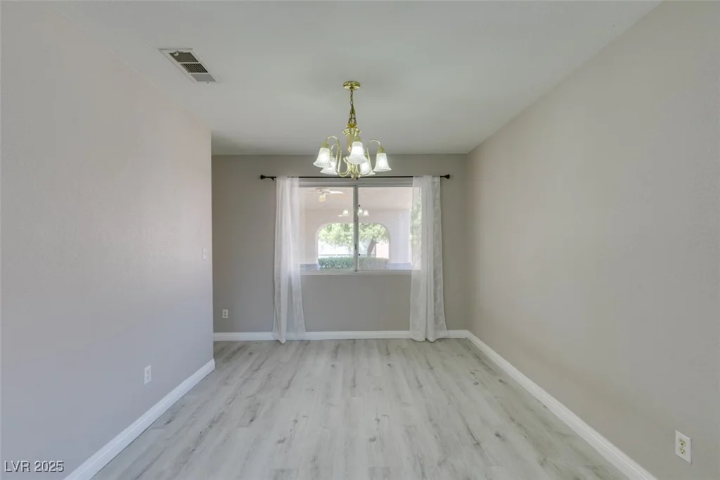 5204 Padua, Las Vegas, NV 89107