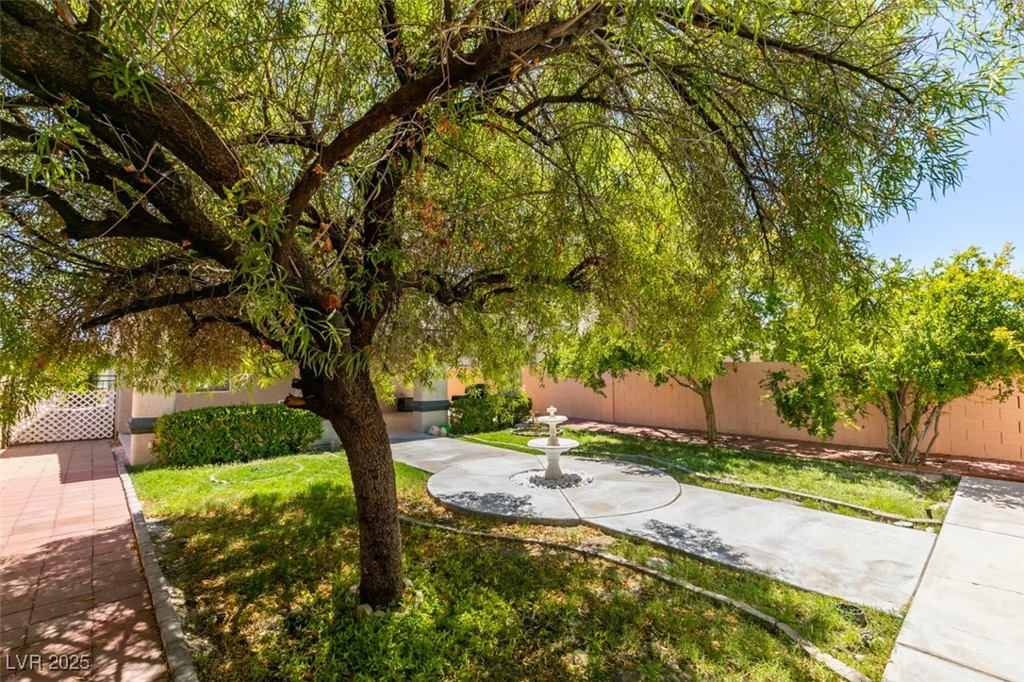 5204 Padua, Las Vegas, NV 89107