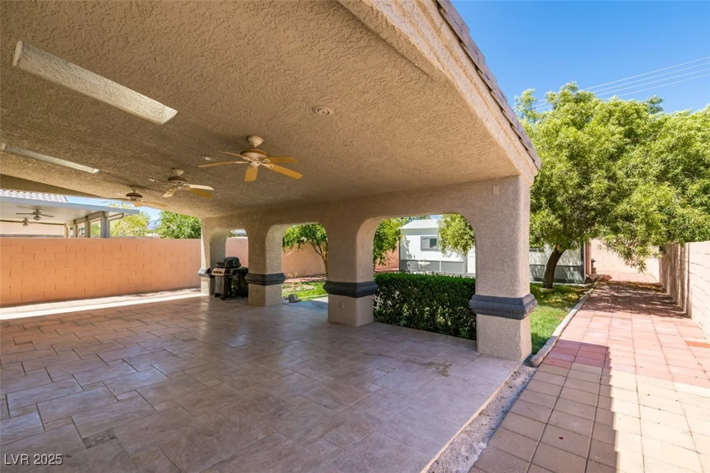 5204 Padua, Las Vegas, NV 89107
