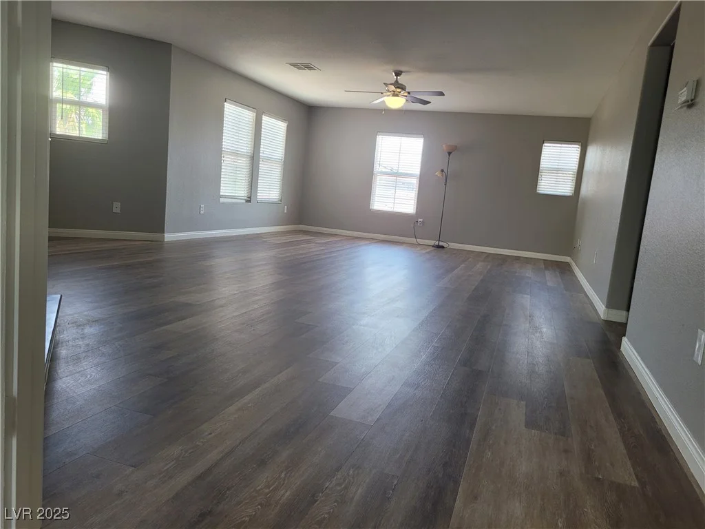 6405 Sea Swallow, North Las Vegas, NV 89084