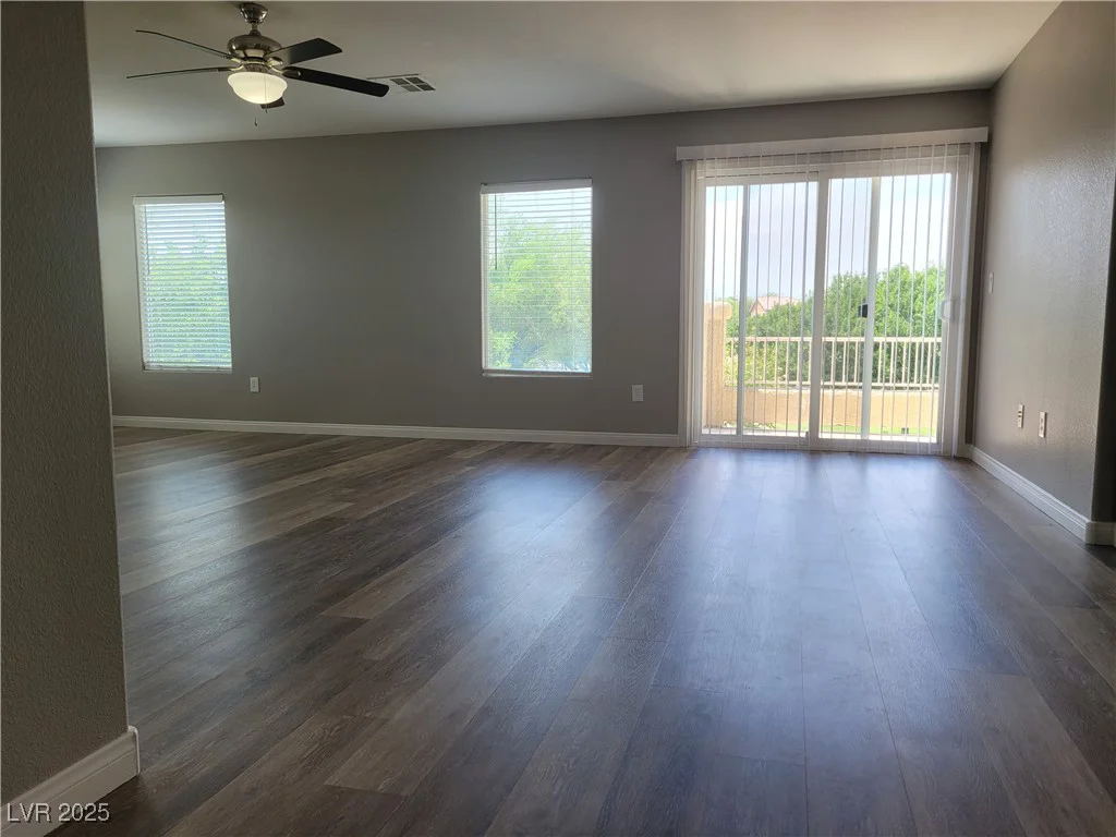 6405 Sea Swallow, North Las Vegas, NV 89084