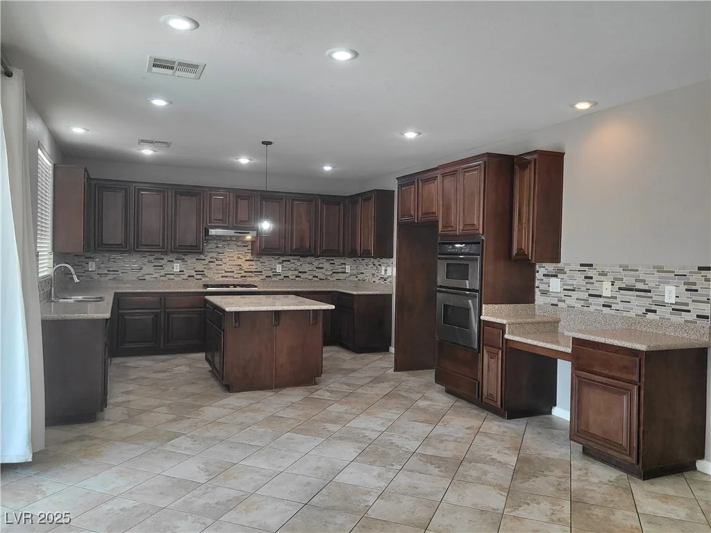 6405 Sea Swallow, North Las Vegas, NV 89084