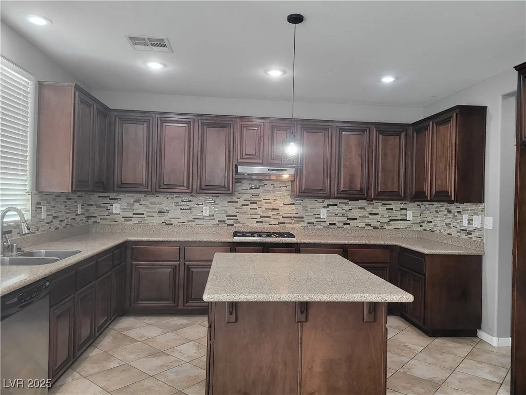 6405 Sea Swallow, North Las Vegas, NV 89084