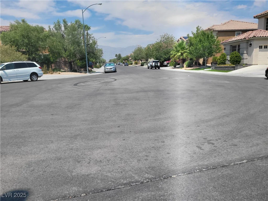 6405 Sea Swallow, North Las Vegas, NV 89084