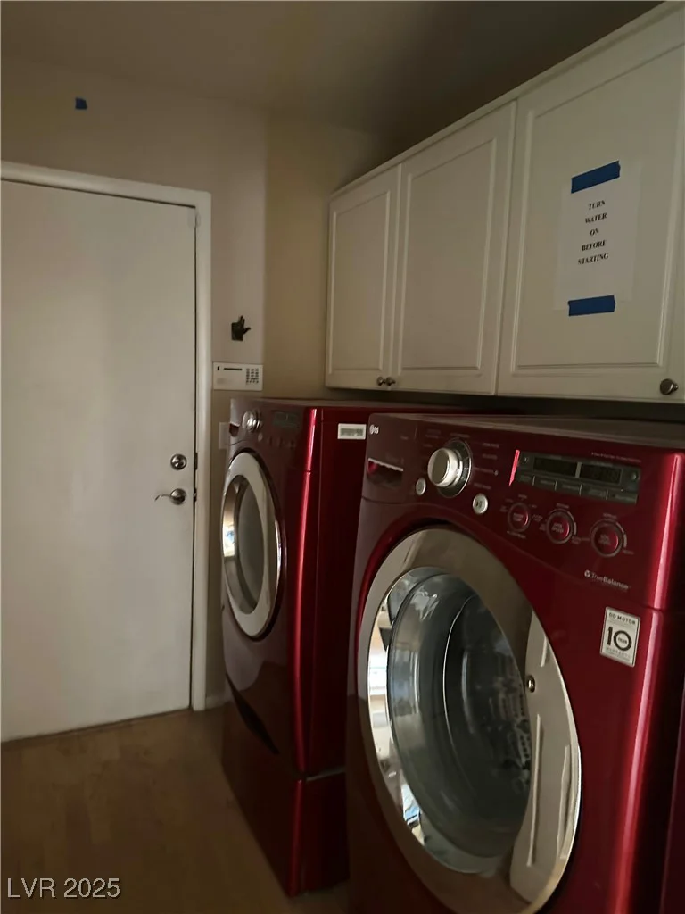 2124 Meadow Green, North Las Vegas, NV 89031