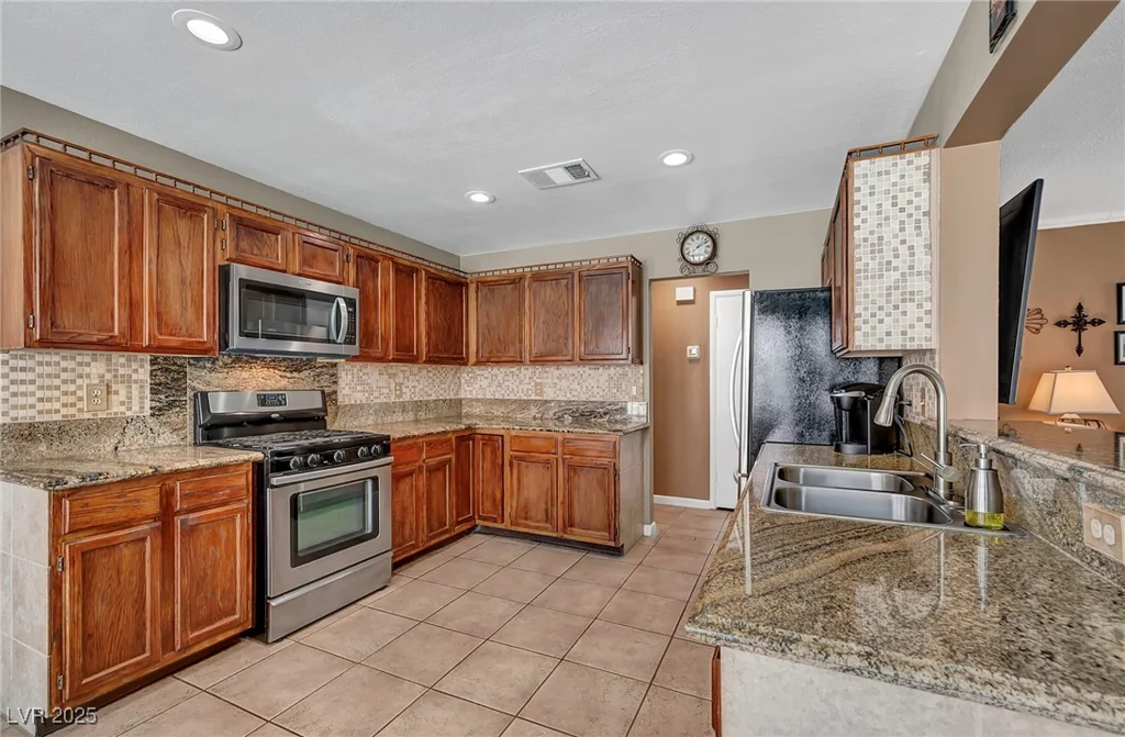 7620 Sea Cliff, Las Vegas, NV 89128