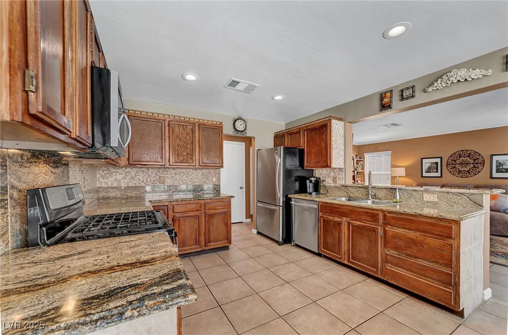 7620 Sea Cliff, Las Vegas, NV 89128