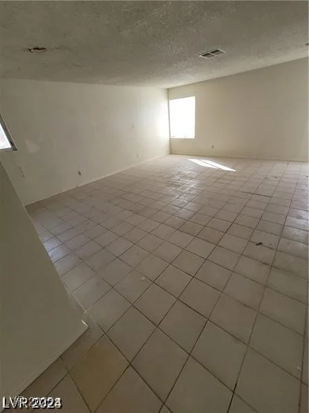1710 Shadow Mountain, Las Vegas, NV 89108