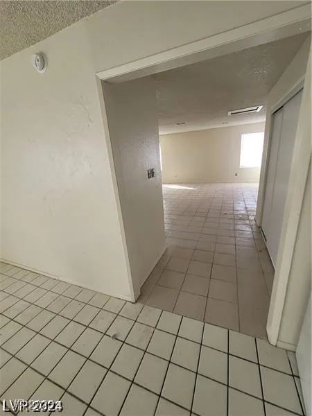 1710 Shadow Mountain, Las Vegas, NV 89108