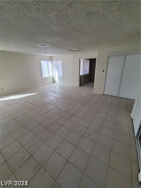 1710 Shadow Mountain, Las Vegas, NV 89108