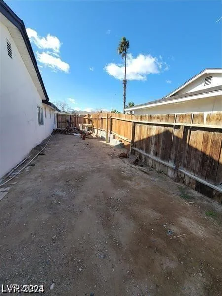 1710 Shadow Mountain, Las Vegas, NV 89108