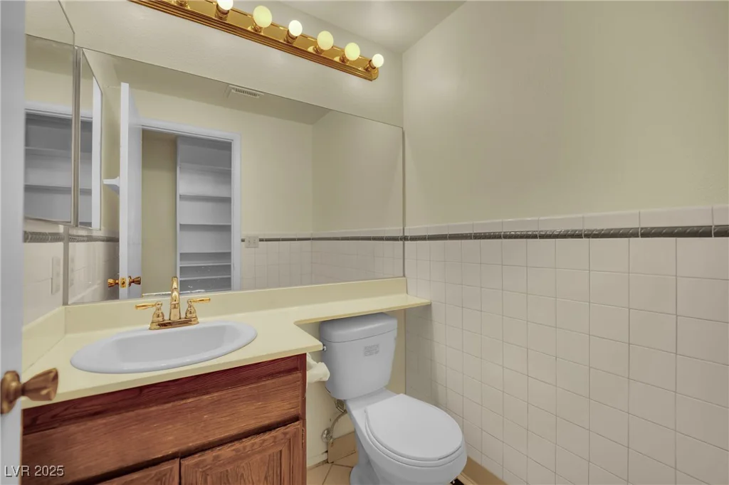 3309 China, Las Vegas, NV 89121