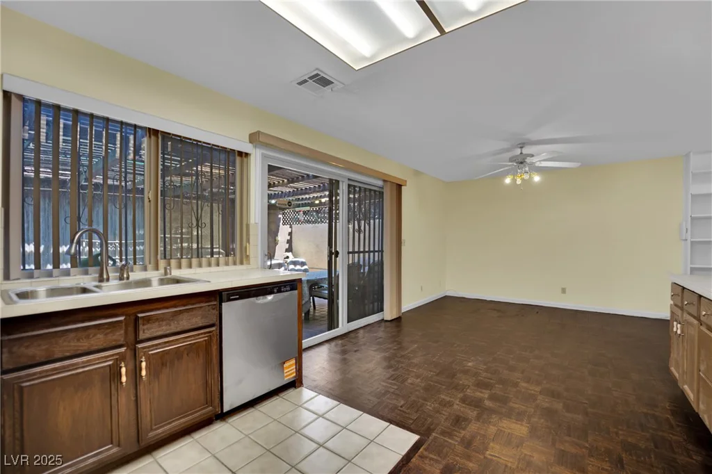 3309 China, Las Vegas, NV 89121